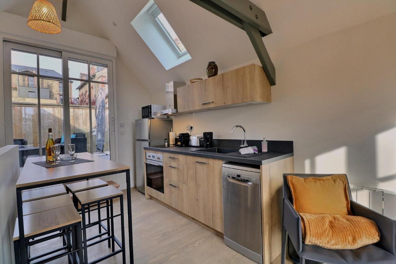 Les Mots Bleus Apartment Dinard Bagian luar foto