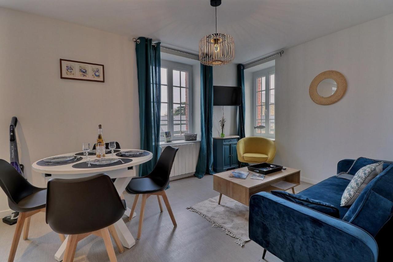 Les Mots Bleus Apartment Dinard Bagian luar foto