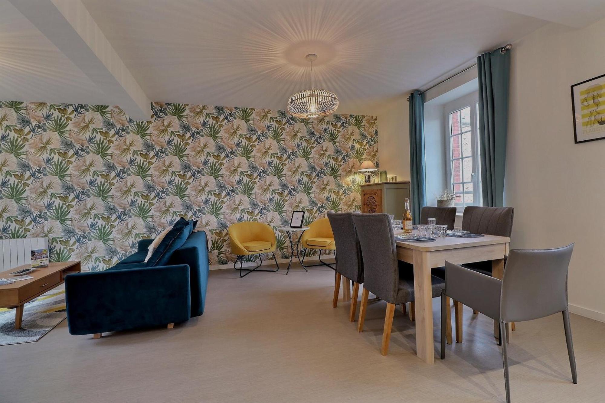 Les Mots Bleus Apartment Dinard Bagian luar foto